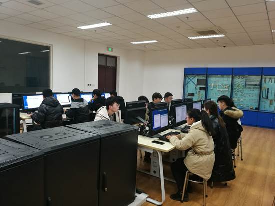 云計算技術與應用賽項校內選拔賽順利舉辦，技術開發與服務能力獲全面檢驗